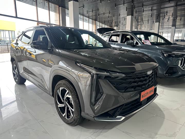 Фото 3 - Geely Atlas