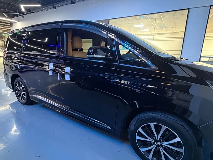 Фото 3 - GAC Trumpchi M8