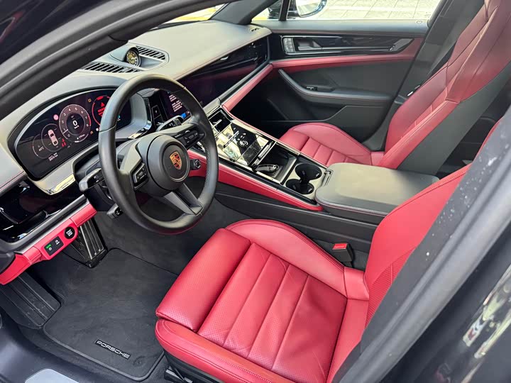 Фото 4 - Porsche Panamera