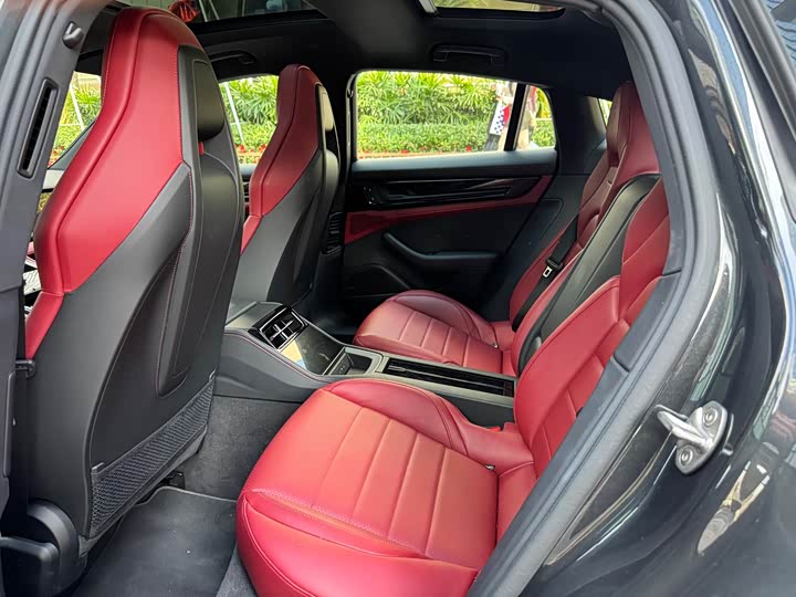 Фото 5 - Porsche Panamera