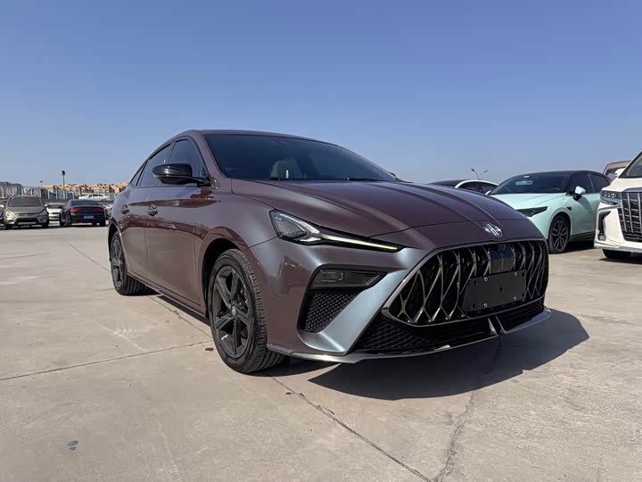 Фото 3 - MG Motor 5 Scorpio