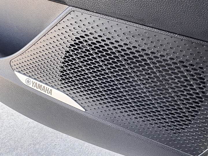 Фото 9 - MG Motor 5 Scorpio