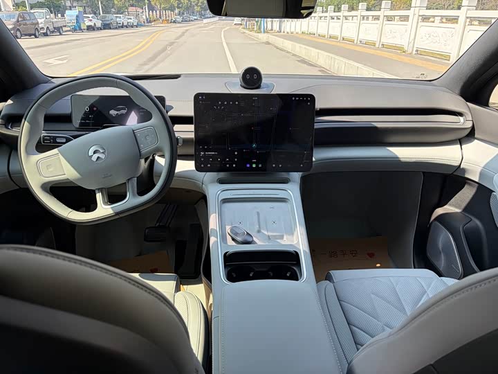 Фото 7 - Nio ES6