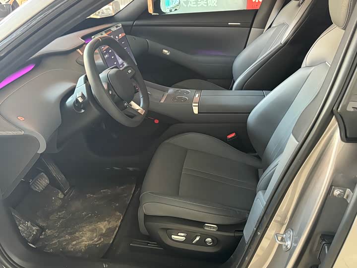 Фото 3 - Xiaomi YU7