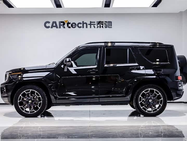 Фото 3 - Tank 700 Hybrid