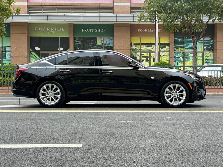 Photo 9 - Cadillac CT5