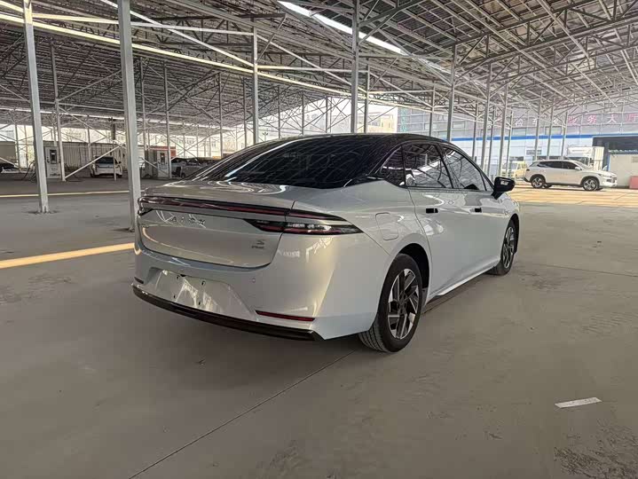 Photo 7 - GAC Aion S Plus