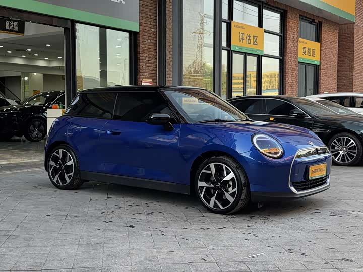 Фото 3 - Mini Cooper