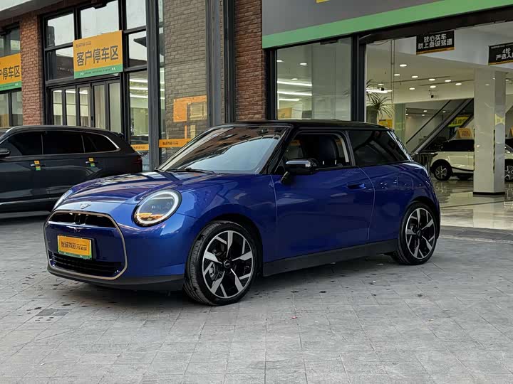 Фото 4 - Mini Cooper