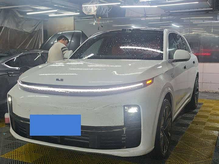 Фото 1 - LiXiang L7