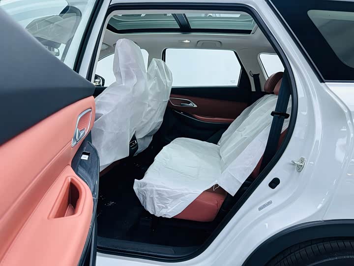 Фото 9 - Changan CS75