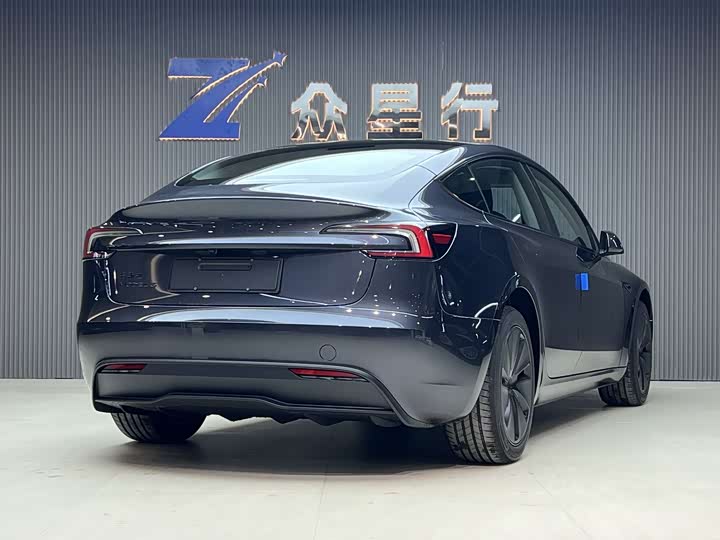 Photo 3 - Tesla Model 3