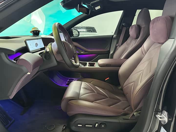 Фото 3 - Nio ET5T