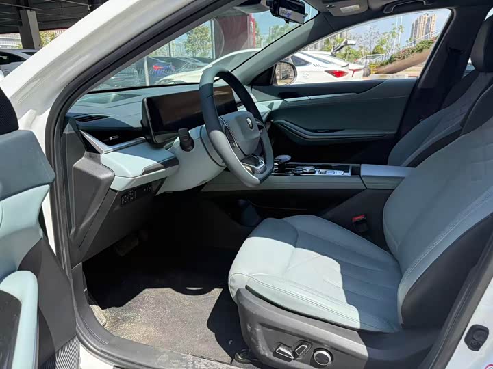 Photo 4 - Changan Raeton Plus