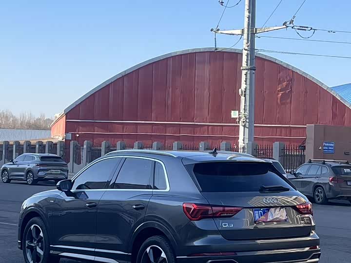 Фото 3 - Audi Q3