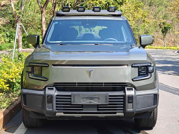 Фото 2 - Changan Deepal G318