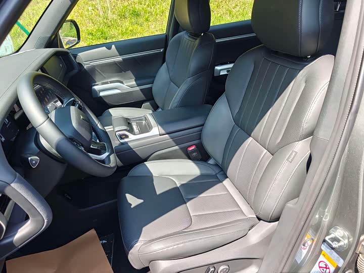 Фото 8 - Changan Deepal G318