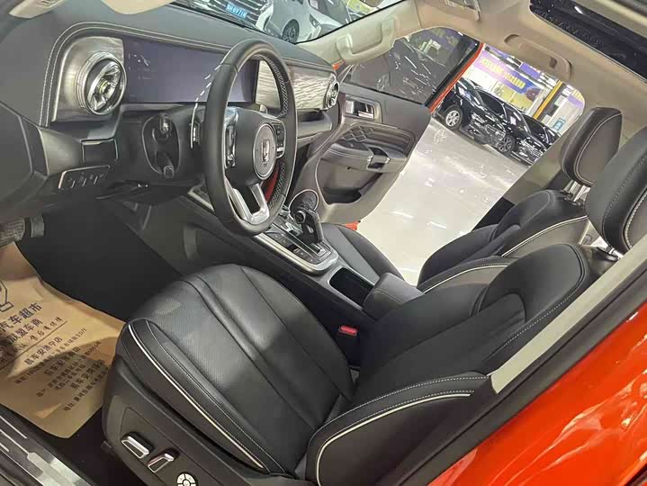 Фото 6 - Tank 300