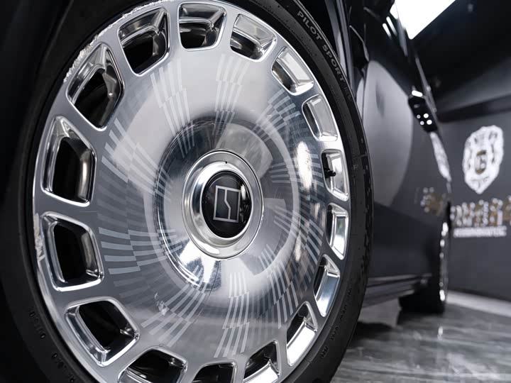 Фото 4 - Zeekr 009