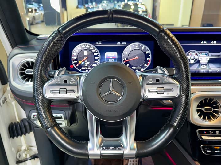 Photo 6 - Mercedes-Benz G-Class AMG