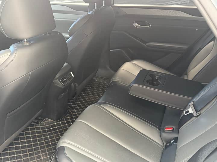 Фото 5 - BYD Qin L