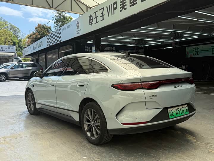 Фото 7 - BYD Qin L