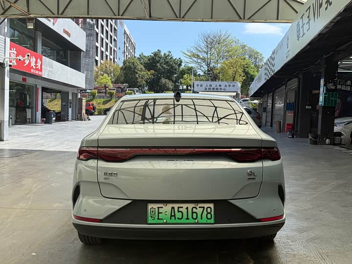 Фото 8 - BYD Qin L