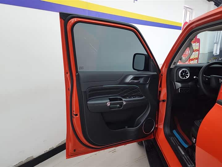 Фото 7 - Tank 300