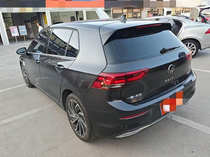 Фото 4 - Volkswagen Golf