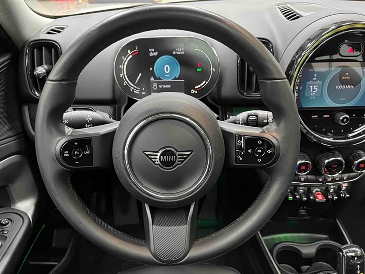 Photo 3 - Mini Countryman