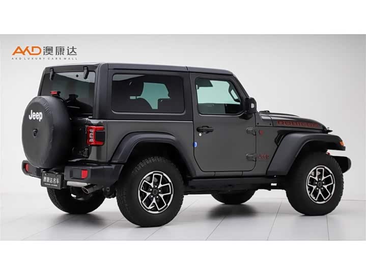 Photo 3 - Jeep Wrangler