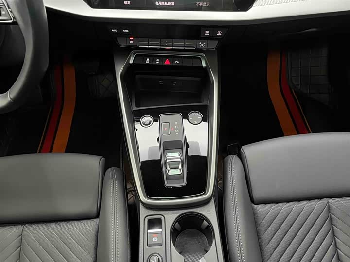 Фото 5 - Audi A3