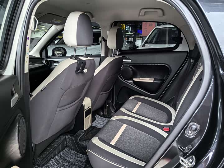 Photo 9 - Ora Black Cat