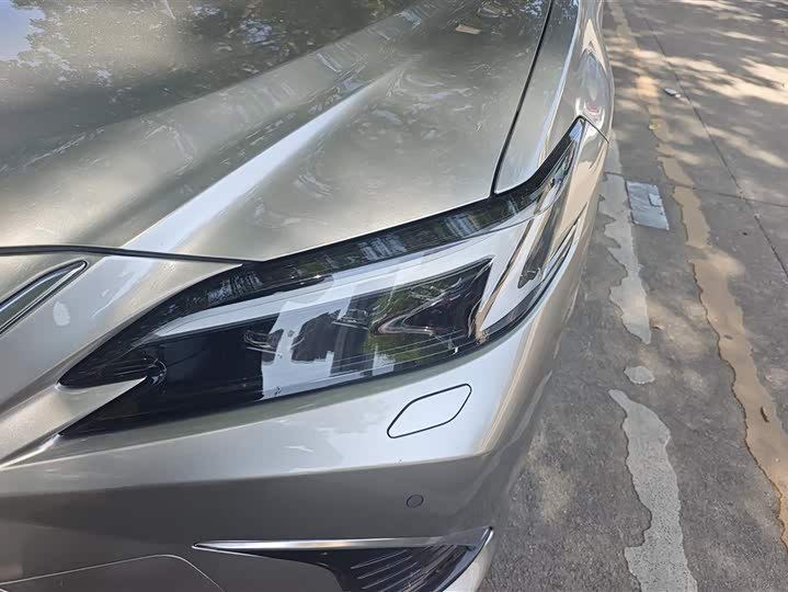 Фото 5 - Lexus ES