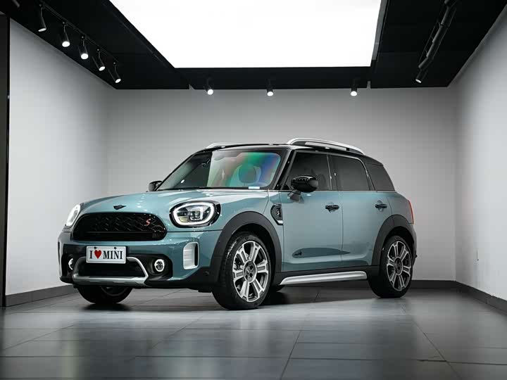 Фото 2 - Mini Countryman