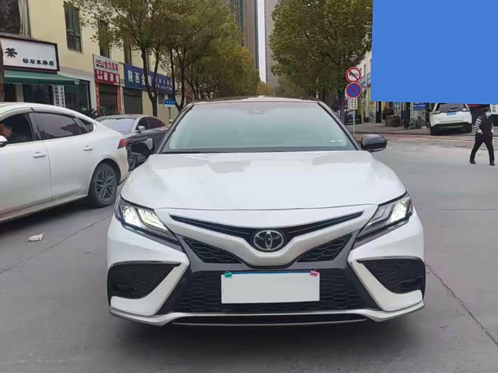 Photo 1 - Toyota Camry