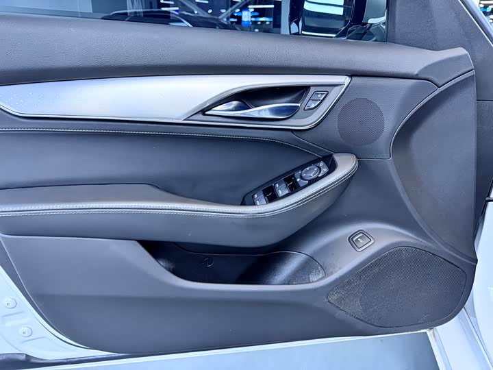 Photo 4 - Cadillac CT5