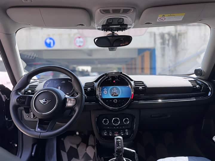 Фото 9 - Mini Clubman