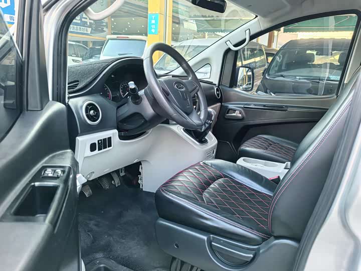 Фото 4 - JAC Refine M3