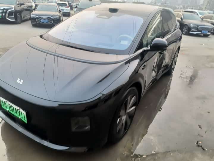 Фото 3 - LiXiang i8