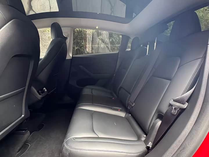 Фото 5 - Tesla Model Y