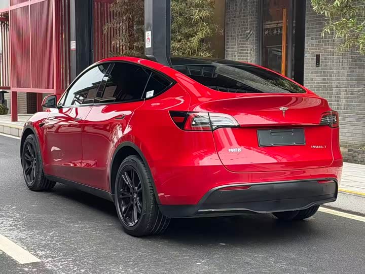 Фото 7 - Tesla Model Y
