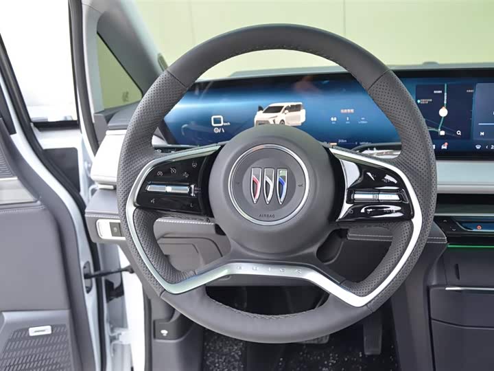 Photo 9 - Buick GL8 ES