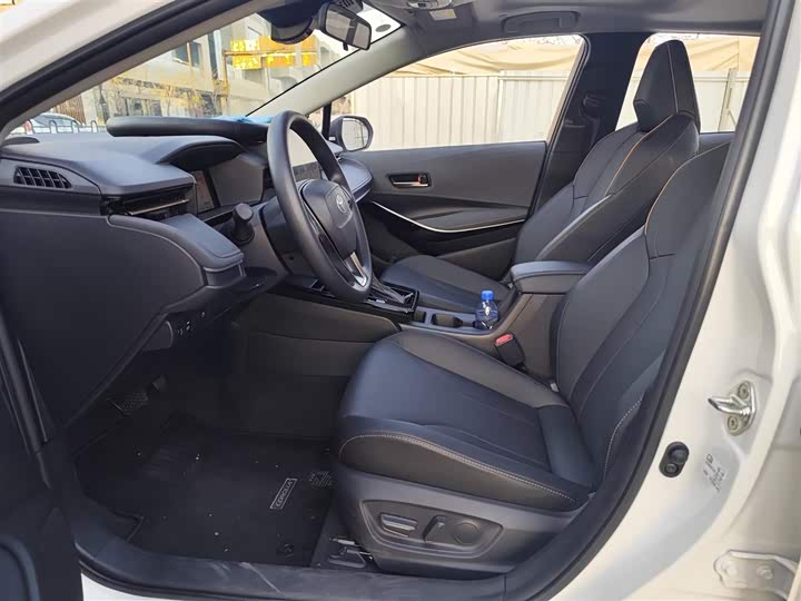 Фото 5 - Toyota Corolla