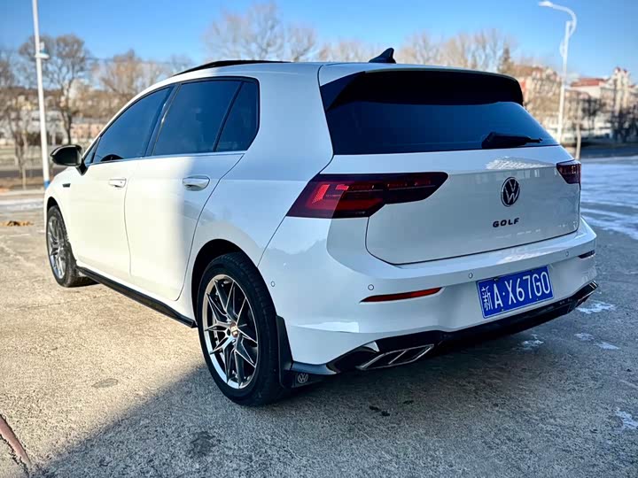 Фото 4 - Volkswagen Golf