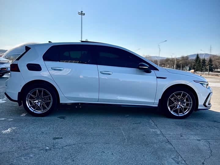 Фото 7 - Volkswagen Golf