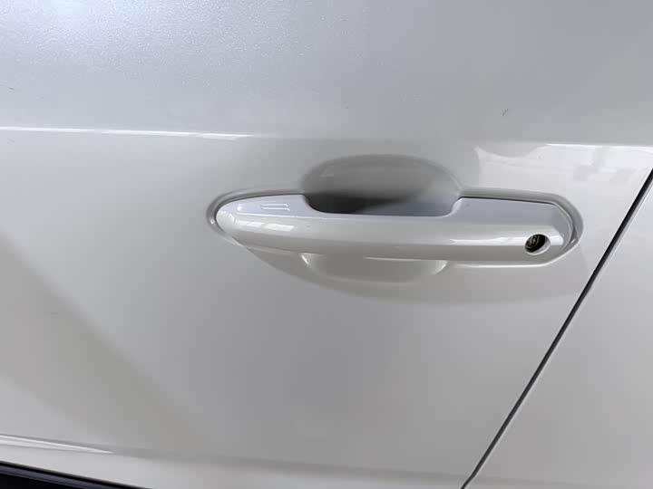 Фото 7 - Toyota Wildlander