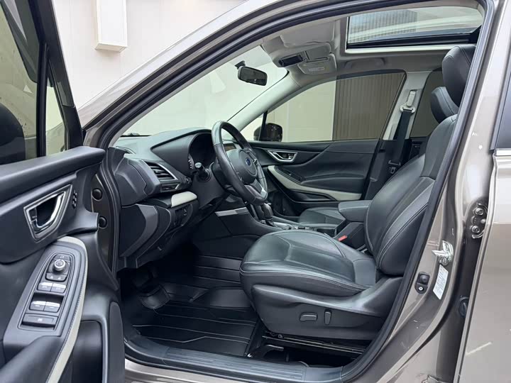 Photo 7 - Subaru Forester