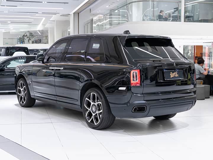 Фото 5 - Rolls-Royce Cullinan