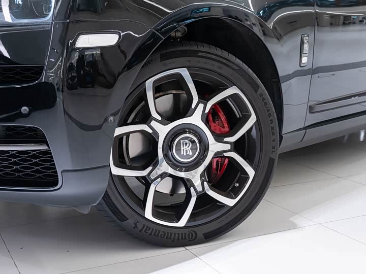 Фото 7 - Rolls-Royce Cullinan